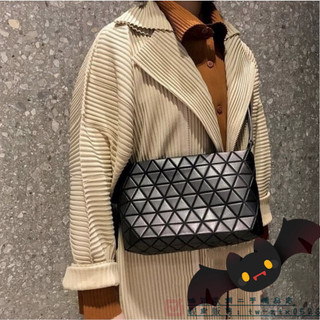 三宅一生 Issey Miyake BAOBAO 流浪包 水晶包 肩背包 斜挎包 女包 霧面黑色 實拍-