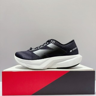 New Balance FuelCell Rebel v4 女生 黑色 D楦 緩震 透氣 運動 慢跑鞋 WFCXCE4