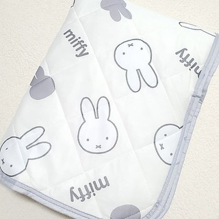 日本品牌 Miffy 米飛兔 涼感床套 單人床包 100*205cm 涼感保潔墊 鋪棉床墊 四角鬆緊帶 可機洗 夏季涼感