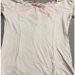 日本品牌Emily temple 白色棉T上衣緊身合身