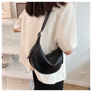Woman Leather Dumpling Bag Crossbody Beg BG06 Casual Beg Tan