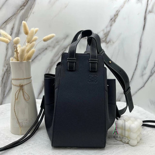 Loewe 羅意威 hammock small 午夜藍 顆粒牛皮 抽繩 束口 吊床包 斜背包