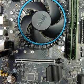 微星 H610M-E+G6900+D4/4G*2(原廠保內)-二手良品