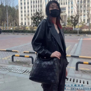 佳穎 三宅一生 Issey Miyake BAOBAO CRYSTAL 大號水晶包 手提包 肩背包 斜挎包 媽媽包 黑色