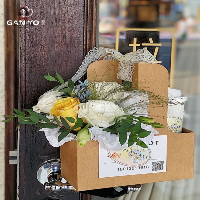 ✢✣婉兒小鋪 客製化鮮花包裝 咖啡手提花盒牛皮紙 奶茶杯託插花禮盒 鮮花束包裝盒 打包外帶