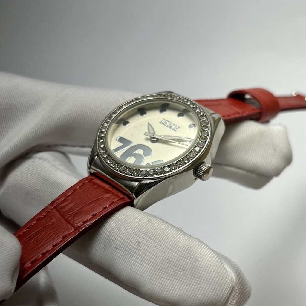 滿額贈！全新水鑽圓形羅馬數字紅色皮質錶帶手錶 女錶