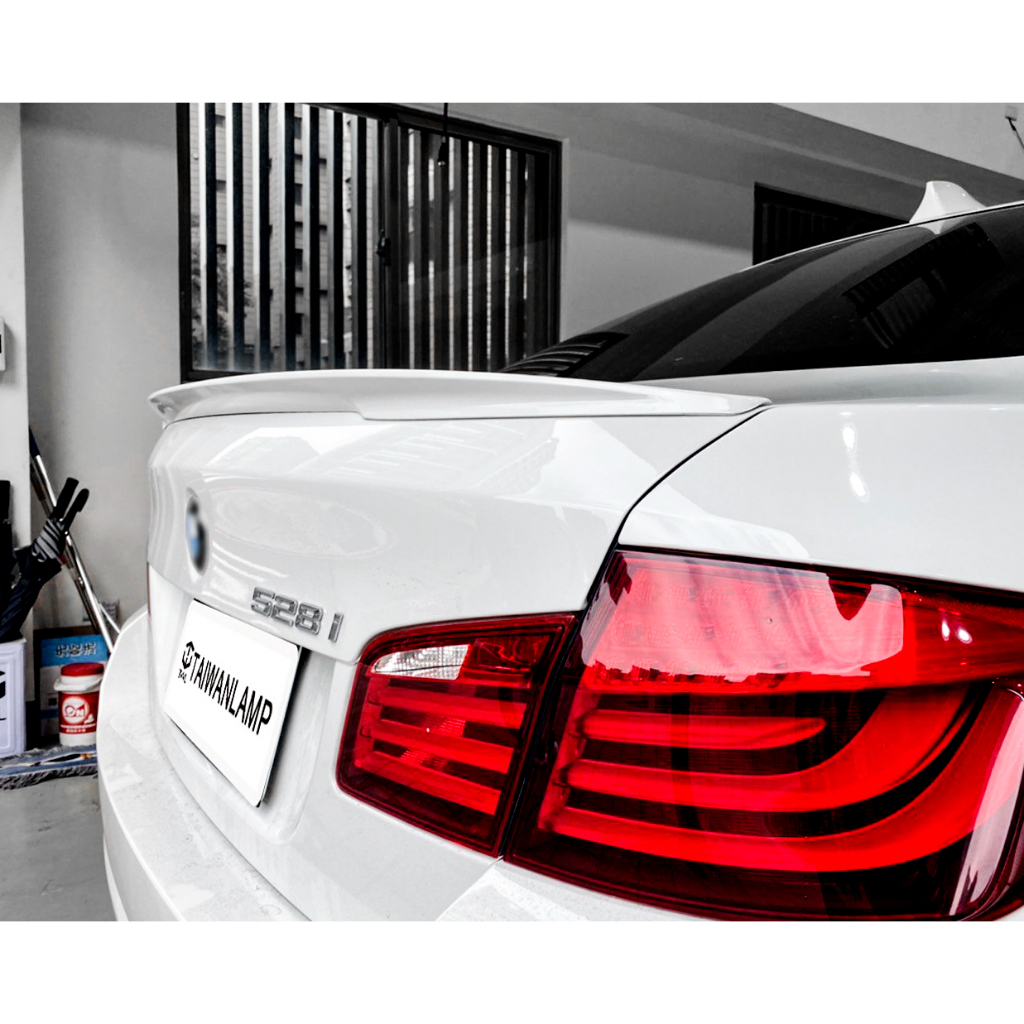 &lt;台灣之光&gt; 全新BMW F10 P款 PERFORMANCE樣式 素材 尾翼 ABS材質520D 520I 523I