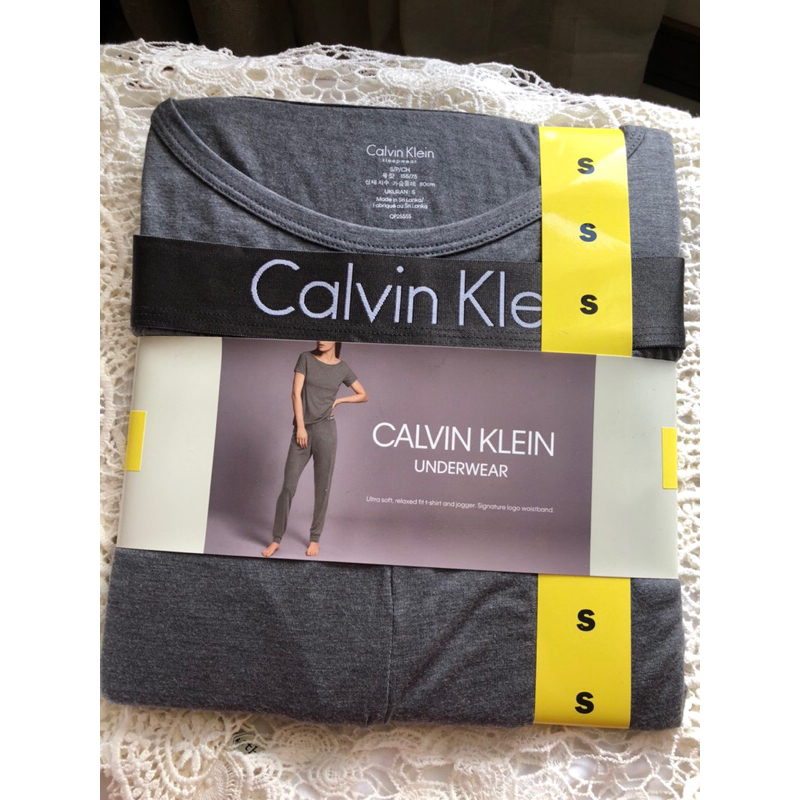 CK Calvin Klein 灰色短袖家居服套組 睡衣睡褲