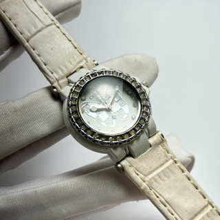 滿額贈！全新白色水鑽圓蝴蝶圖案錶盤真皮錶帶手錶 女錶