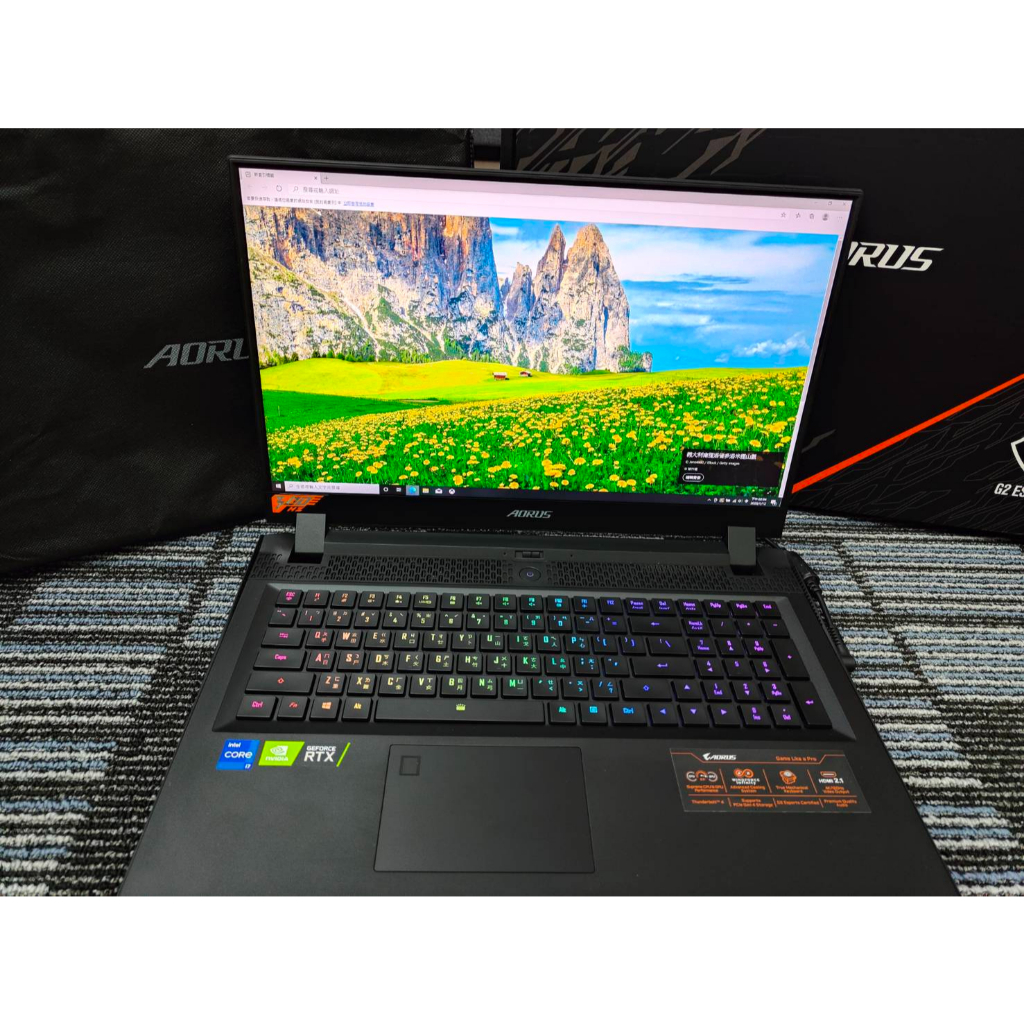 2手筆電 技嘉 AORUS 17G  i7-11800H/RTX 3070/32G/512G &lt;機械鍵盤&gt;電競筆電