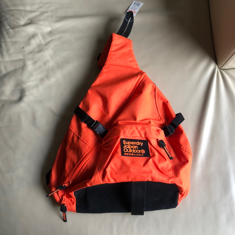 保證全新正品 SUPERDRY 橘色 後背包 Montana Bike Backpack 登山包