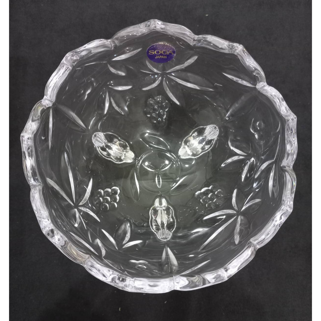 【全新】日本製SOGA Japan 水晶玻璃 雕花水晶碗 雕花玻璃碗 三腳水晶碗 三腳玻璃碗 果缽 （比一般玻璃更白淨）