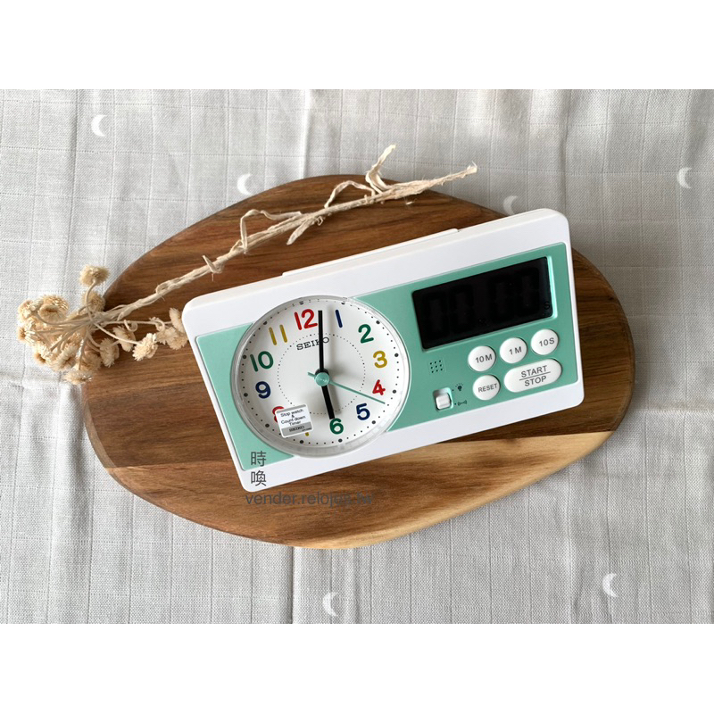 《SEIKO》日本精工 馬卡龍綠指針式桌鐘 貪睡 嗶嗶鬧鈴 靜音 燈光照明 計時碼錶 倒數計時