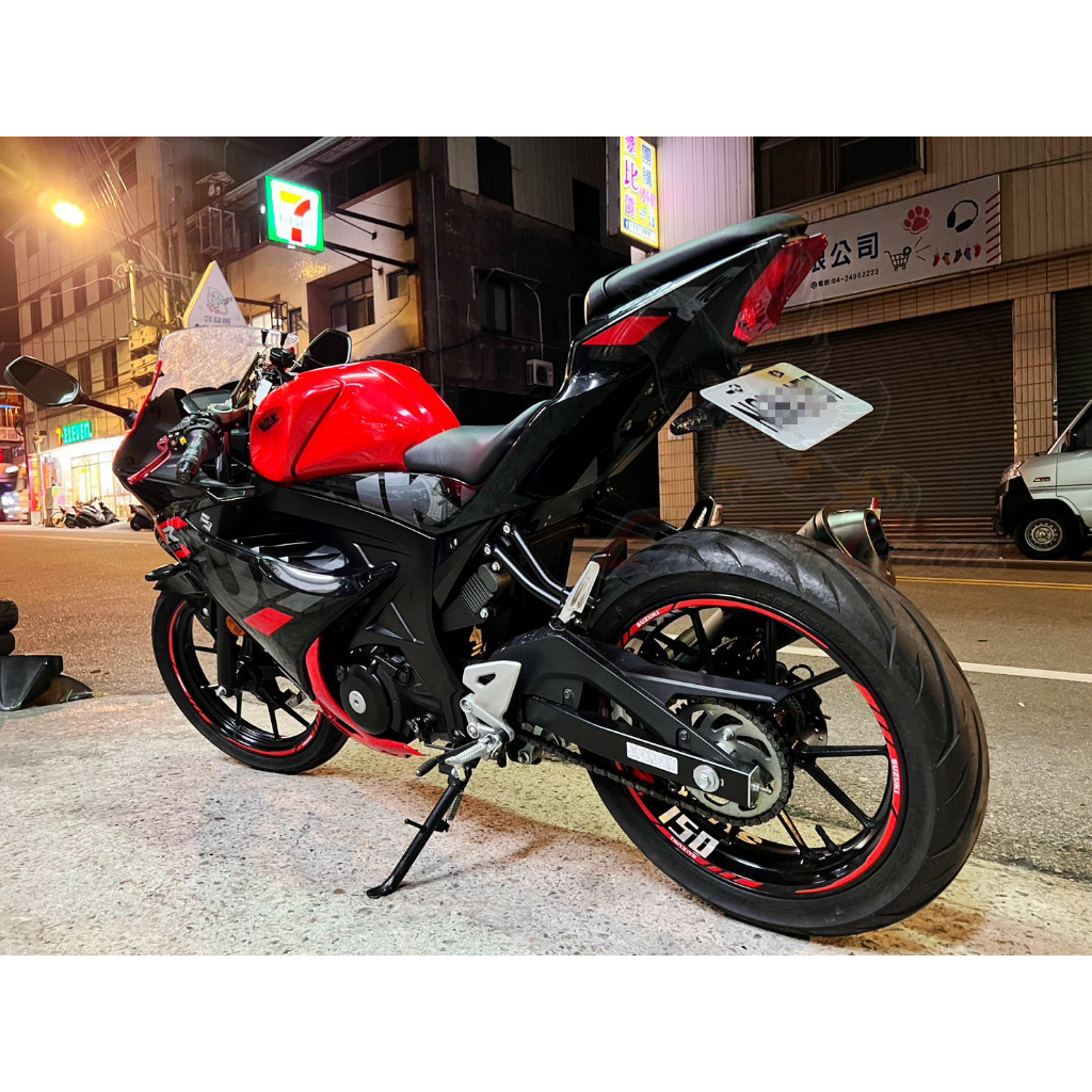 【『柏』利多銷】GSX-R150 GSX-S150 小阿魯150 翹牌架 附牌照燈附方向燈 後牌架 後牌版 車牌上移