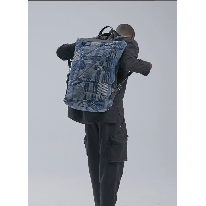 出清 DYCTEAM x MWYW backpack(XL) 全新未拆封