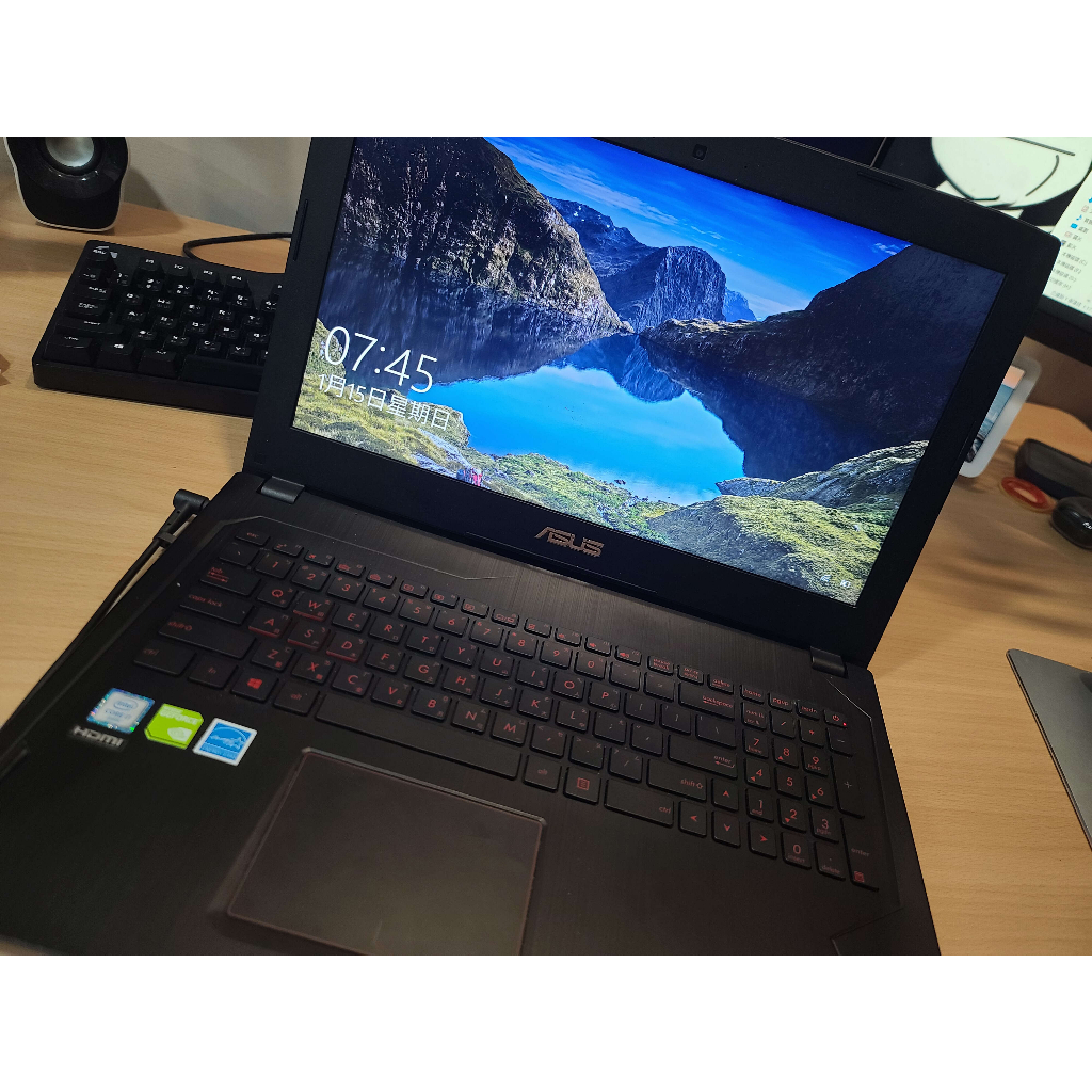 ASUS電競筆電 GTX1060 I7-6700HQ 24G RAM GL502VM