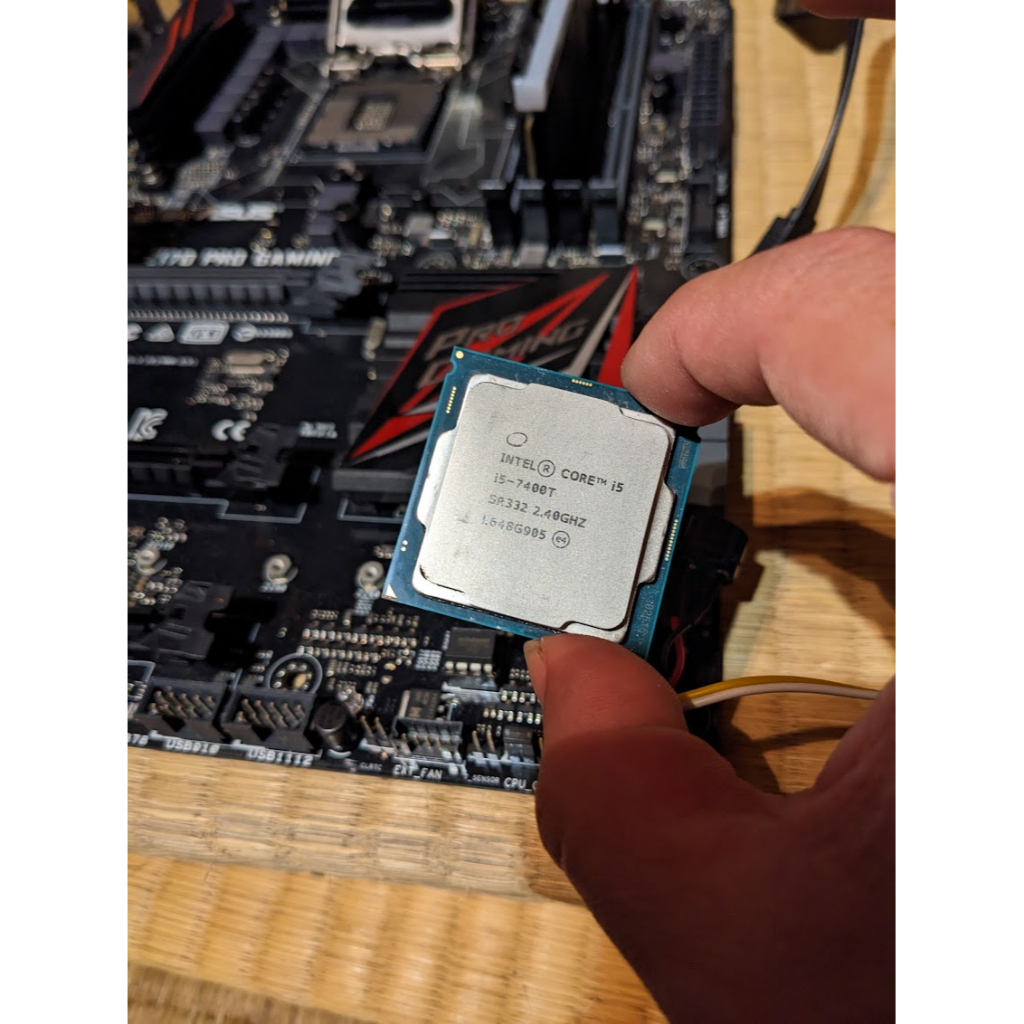 Intel® Core™ i5-7400T 處理器