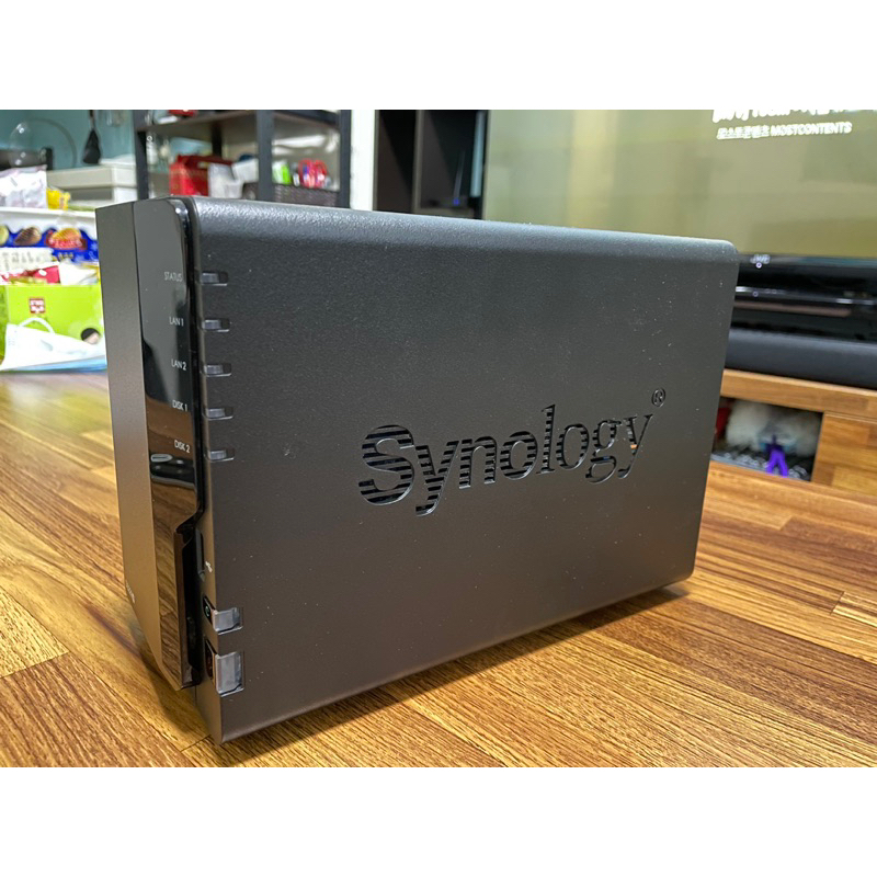 二手 Synology群暉 DS220+【2Bay】/+6T NAS 專用硬碟*2/ 使用一年多 九成新 皆在保固中