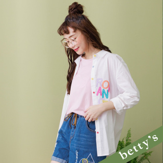 betty’s貝蒂思(21)彩色釦子字母刺繡襯衫(白色)