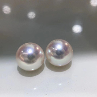 特選！天女日本akoya天然(海水)珍珠耳釘，G18K(Au750)金鑲嵌，正圓極強光小燈泡耳飾