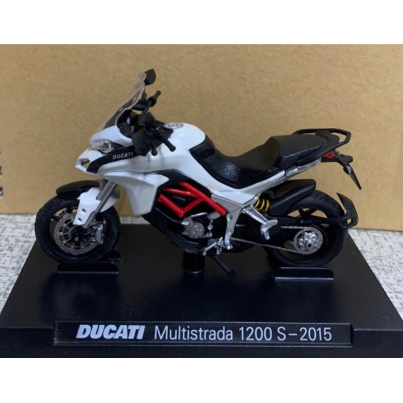 模型重機DUCATI-Multistrada、Diavel Carbon、900SS、750lmola Desmo