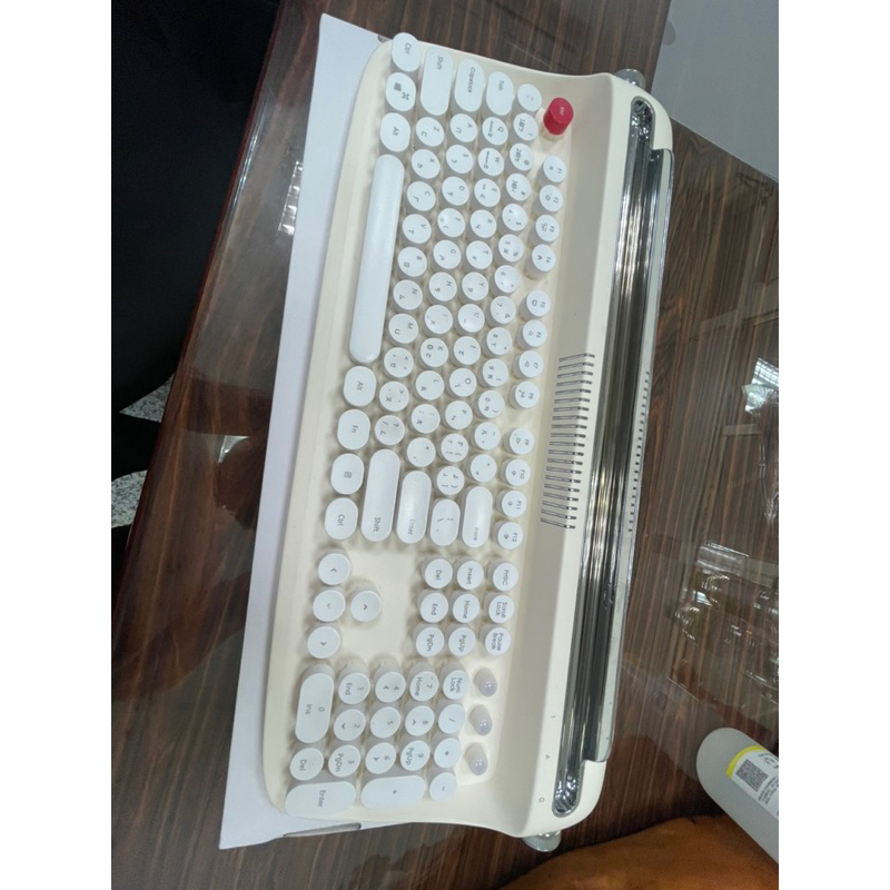 Actto復古打字機無線鍵盤-數字款-奶油黃-二手
