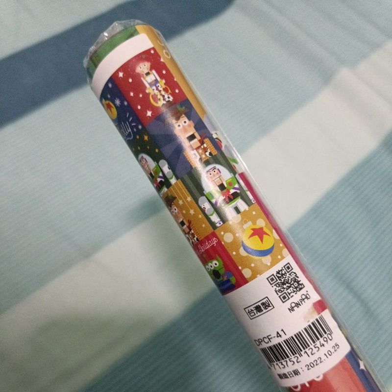 寄超商需對折 正版 授權 台灣製 玩具總動員 包裝紙 英式 胡桃鉗 包裝紙 三眼怪 禮物紙 海報 南方 001