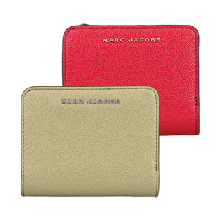 MARC JACOBS DAILY MINI銀字LOGO防刮小牛皮4卡扣式短夾(兩色)