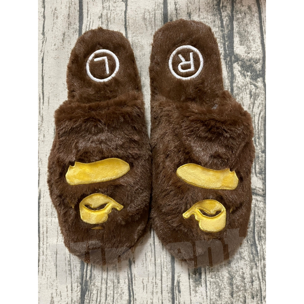 預購 全新 一月二十七日 BAPE APE HEAD SLIPPERS 猿人頭拖鞋