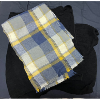 柔軟親膚格紋圍巾 披肩 藍黃格紋/素黑 9成新