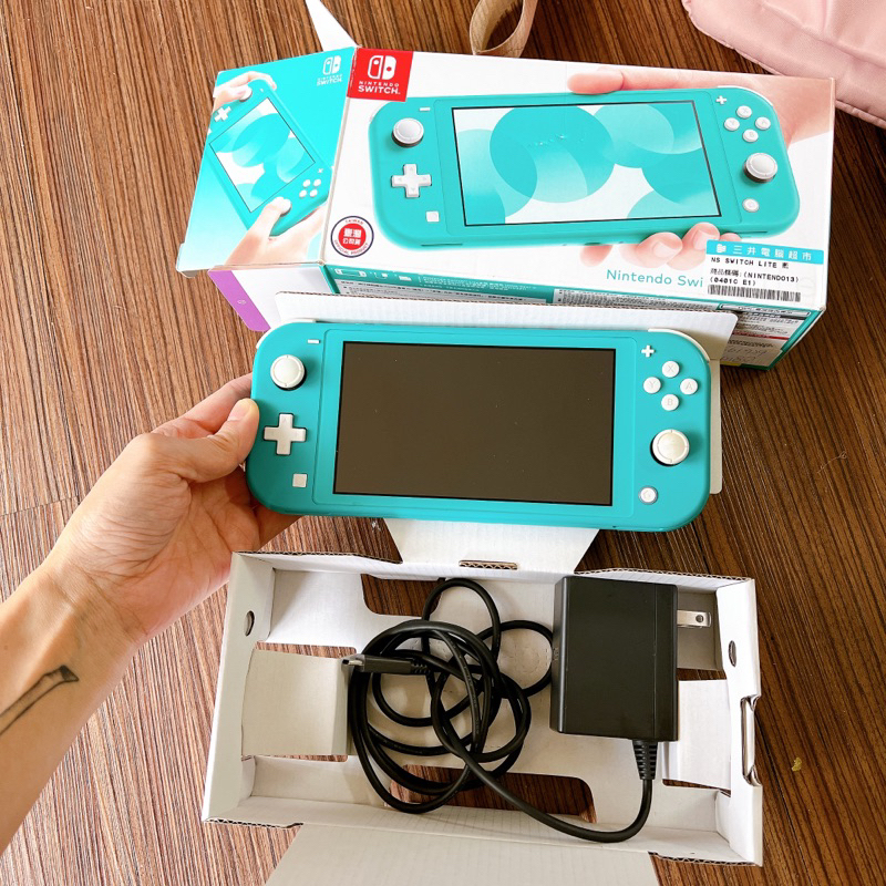 二手 任天堂NS Switch Lite 公司貨主機 Nintendo