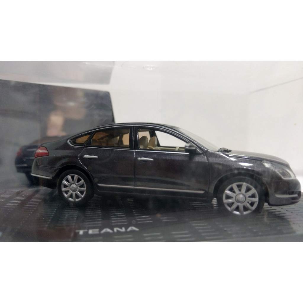 (現貨)1:43 J-Collection Nissan Teana J32 模型車