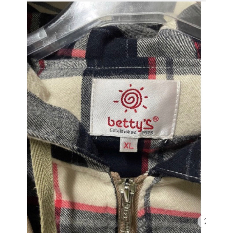 Betty’s 咖啡保暖假兩件大衣（XL)
