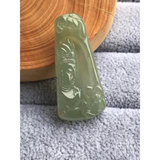 天然翡翠A貨 細糯種 晴底 油清 蓮花觀音 肉質細膩 翡翠掛件 手工精雕【琪臻珠寶 Qi-Zhen Jewelry】
