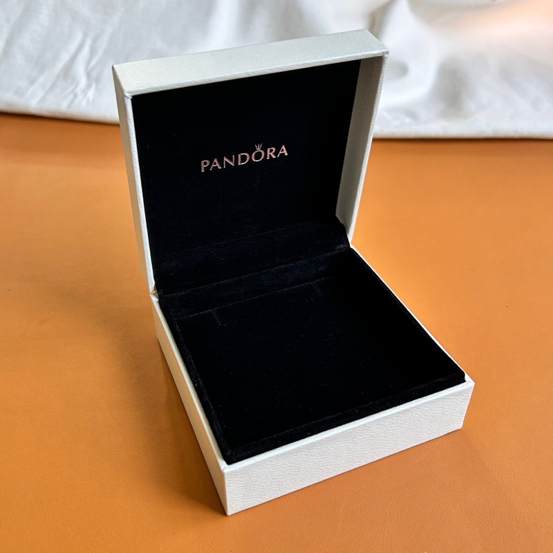 現貨 保證真品 Pandora 潘朵拉 潘多拉 首飾盒 盒子 紙盒 飾品盒 珠寶盒 銀飾盒 手環盒 串飾盒