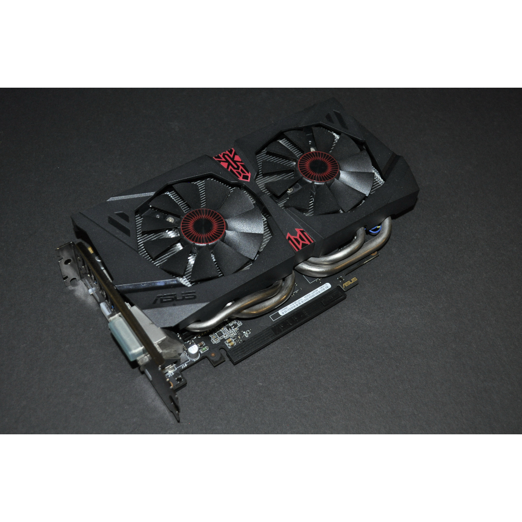 少用如新！華碩 Strix-GTX960-DC2OC-4GD5 (GTX960 4G 128-bit DP HDMI)