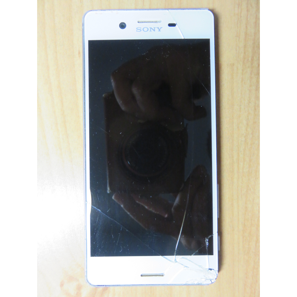 X.故障手機- Sony Xperia Z5 (F5121) 直購價380