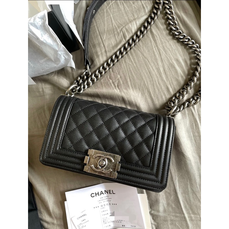 (sold) Chanel Boy20 荔枝黑銀