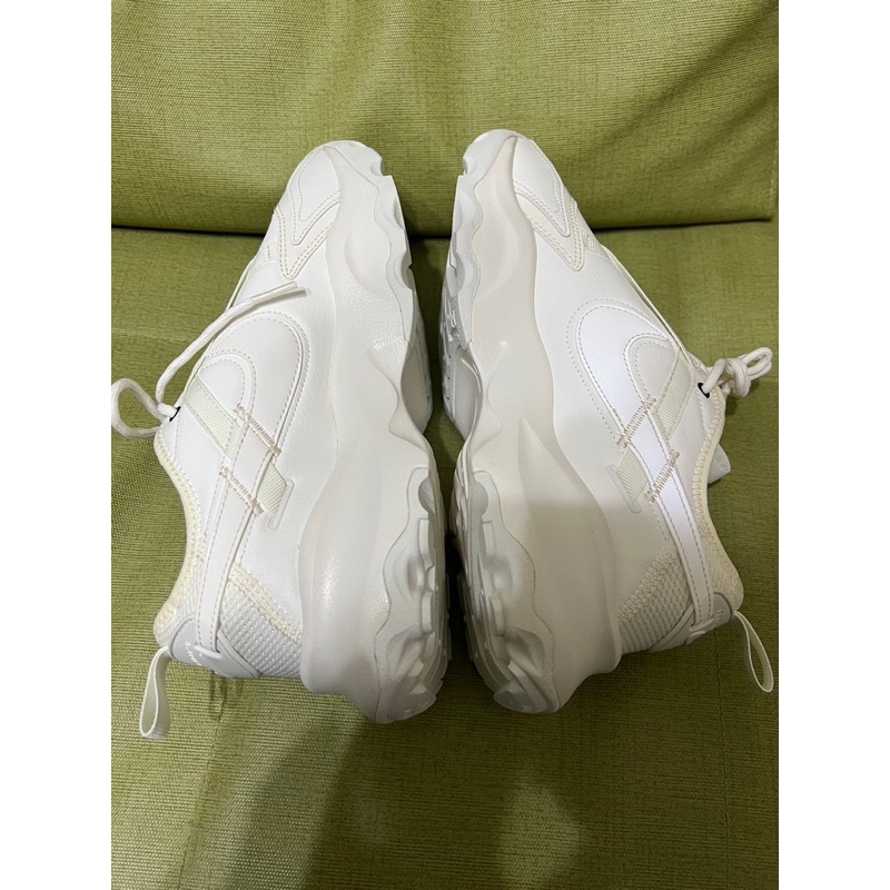 【二手鞋】老爹鞋 TC7900 米白 奶油白 US9.5/26.5CM（版型偏小）