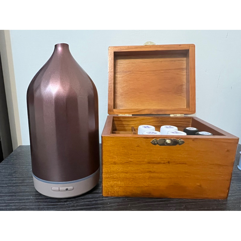 《二手》蕾莉歐超音波水氧機～金鑽機含六瓶精油、精油收納木盒、專櫃保固卡