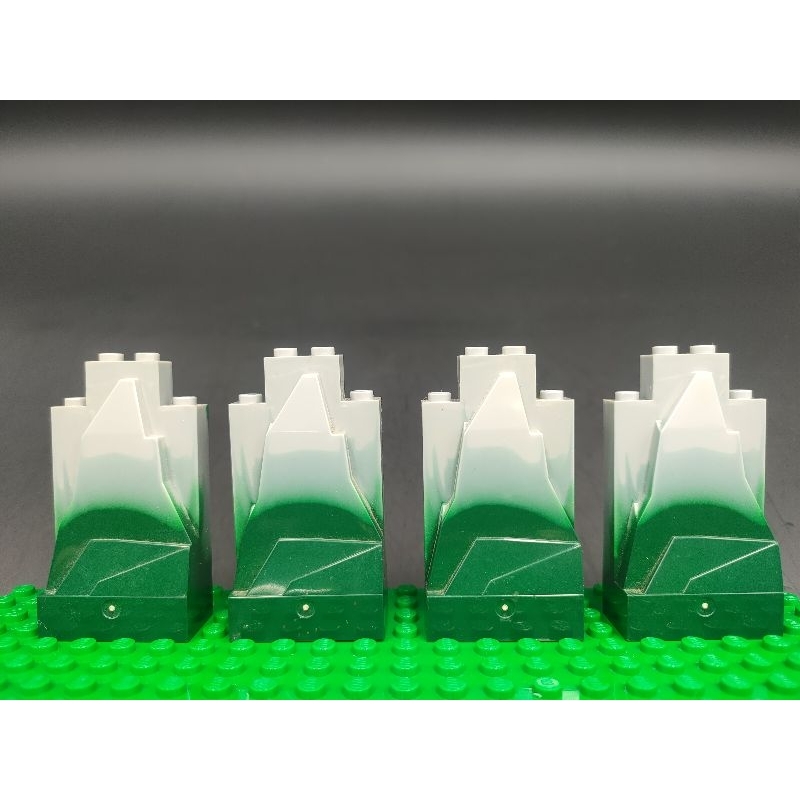 樂高 LEGO 47847 8813 8822 綠色 城堡 山壁 石壁 絕版 配件