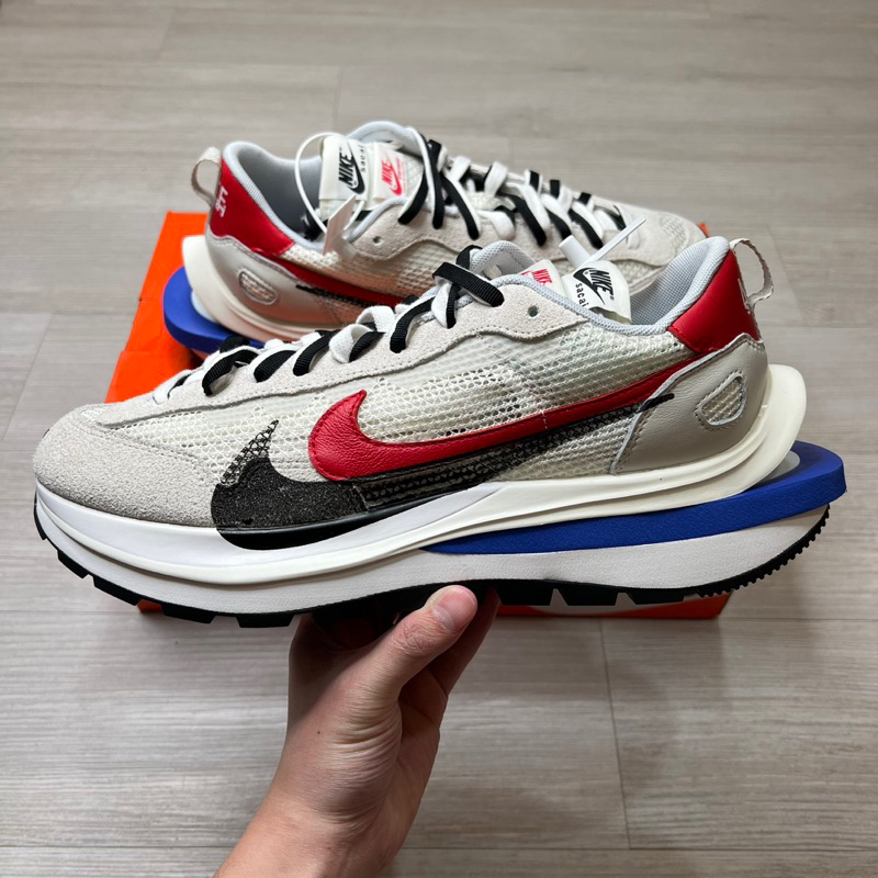 Nike x Sacai vaporwaffle 紅藍白