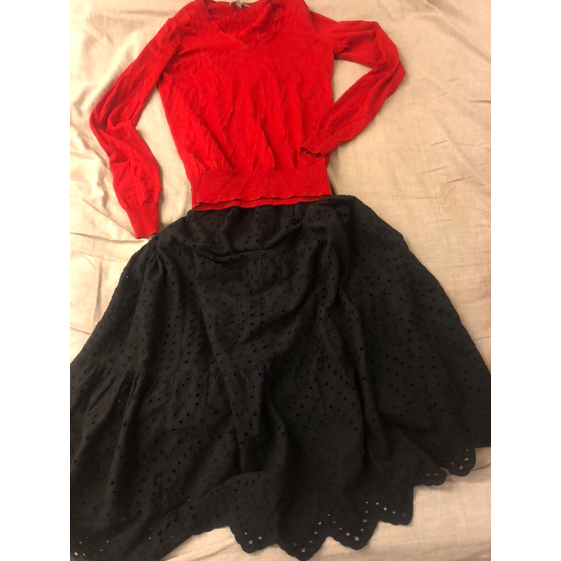 材質好法式 日系優衣庫 UNIQLO正 紅色100%羊毛上衣V領上衣 S尺寸有型造型搭配黑裙很好看