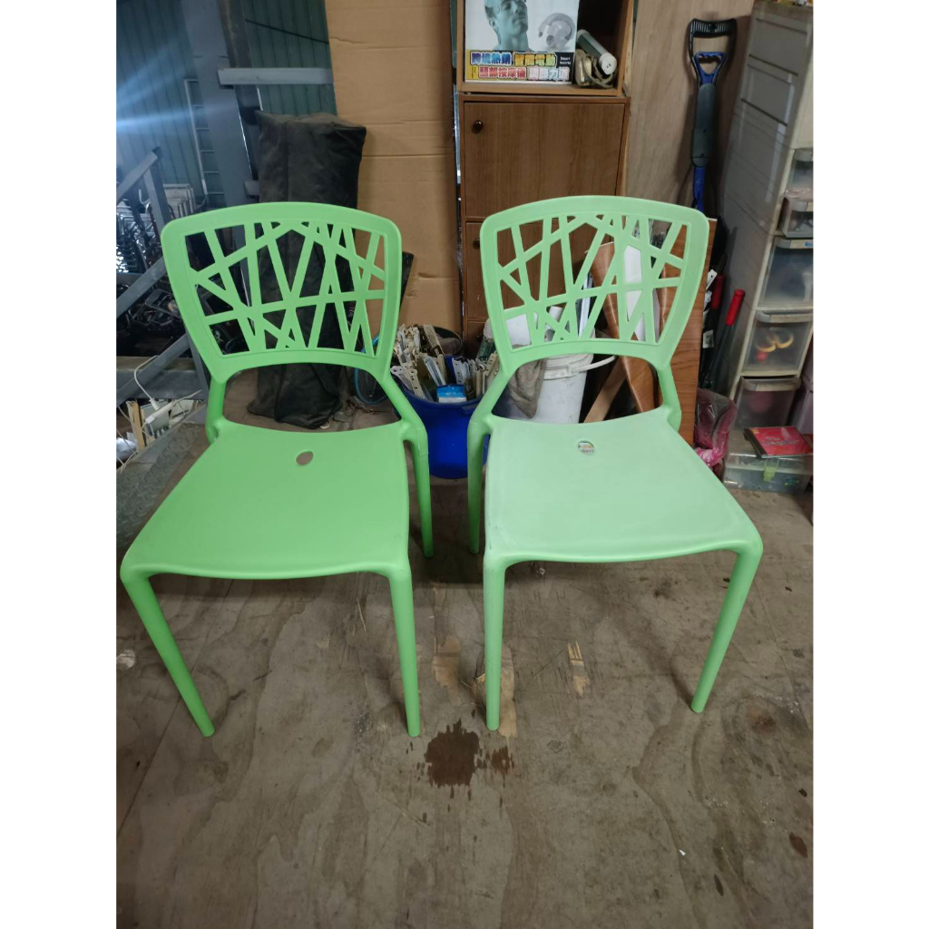 【尚典中古家具】綠色塑料典雅餐椅組（一組兩張） 中古/二手/椅子/餐椅/塑膠椅
