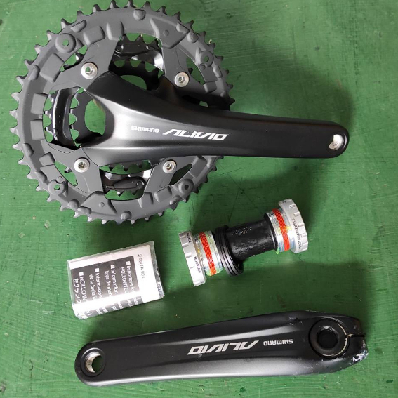 shimano alivio fc-t4060 曲柄組175mm 9速44/32/22t 大盤組(含中空BB)登山車大盤