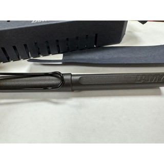 全新 LAMY SAFARI 狩獵者系列 317 鋼珠筆 霧黑