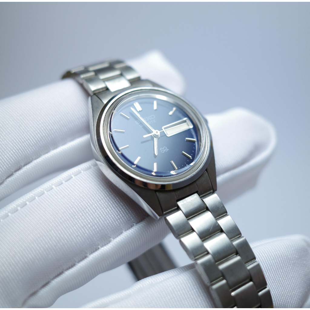 全新 SEIKO 精工 早期老錶 古董錶 女錶 手錶 石英錶 銀色 深藍 復古 Vintage 古著 不銹鋼