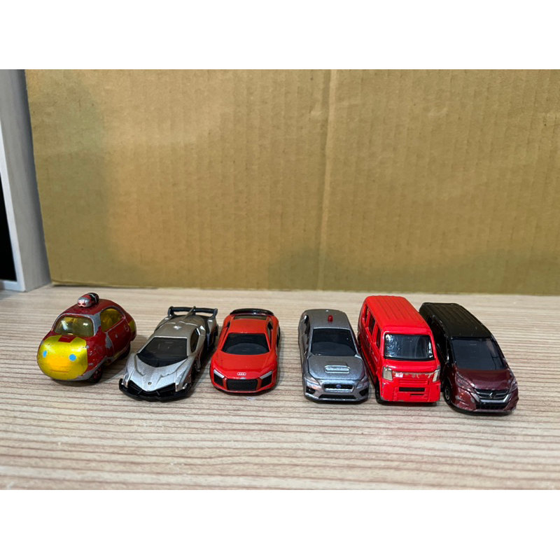 《二手玩具出清》多款日本多美 TOMICA小車車6台還有一般小車車7台 一次購買