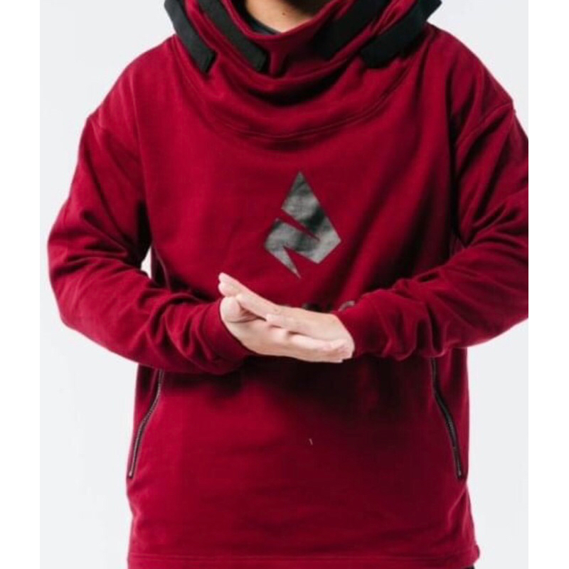 NOTORIOUS  惡名昭彰 館長 太空感連帽T-Shirt  全新 尺寸：M號  顏色：暗紅