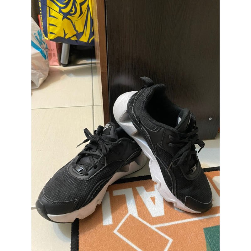 Nike RYZ365女鞋24號黑色 二手出清👟